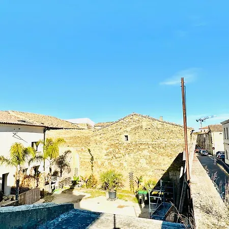 Les De La Chapelle 4 * Vauvert