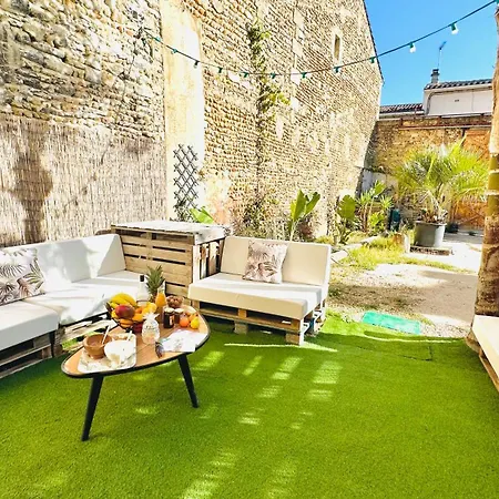 Apartment Les De La Chapelle 4 *